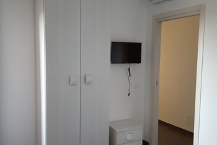 Room 51 of 56