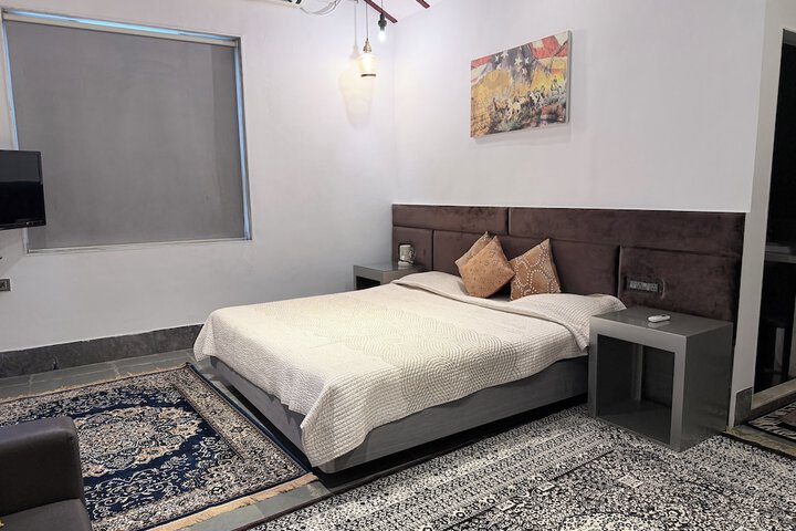 Room 3 of 30