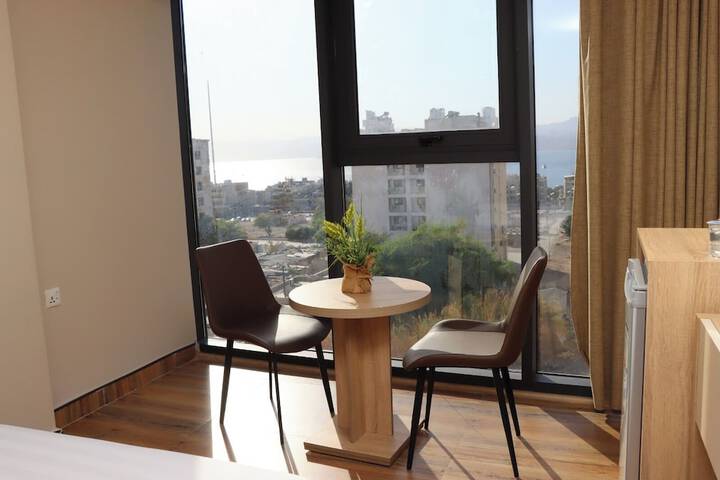 Room 14 of 25