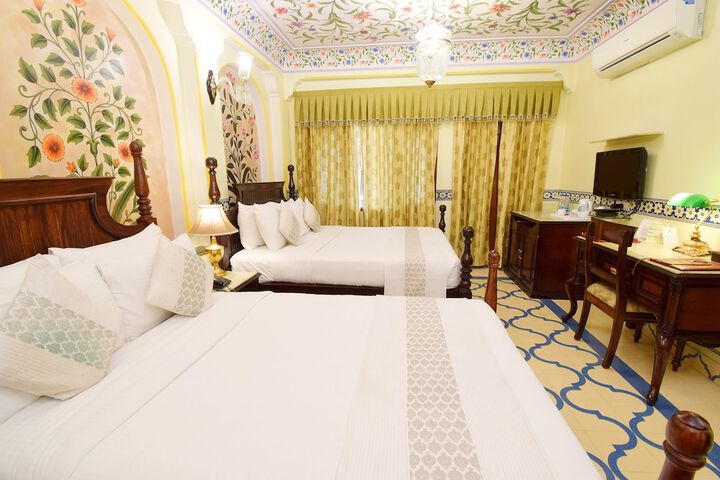Room 52 of 126