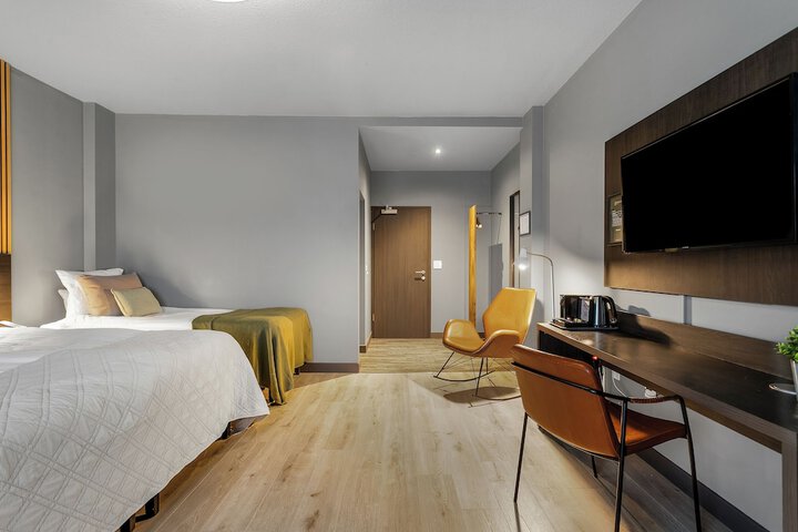Room 21 of 60