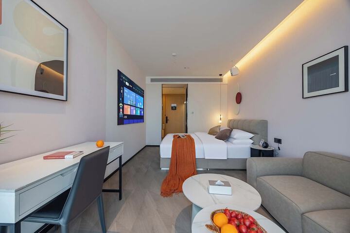Room 15 of 54