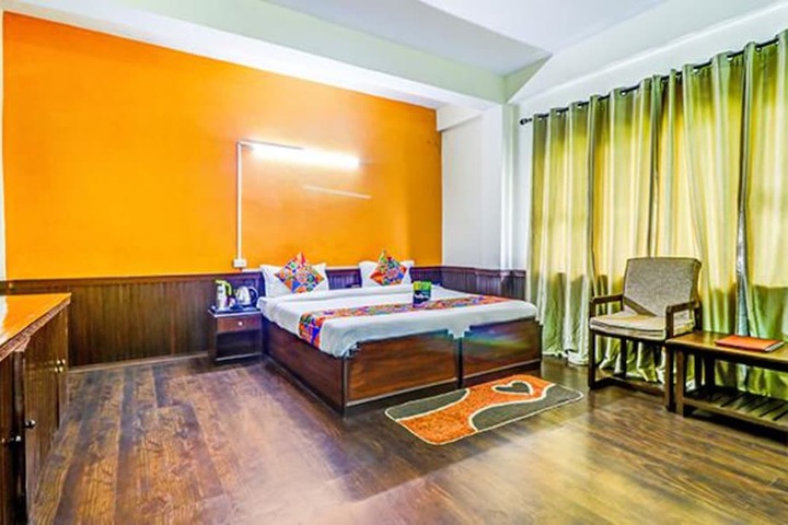 Room 19 of 33