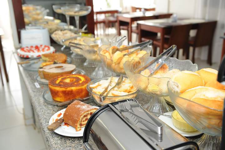 Breakfast/Coffee Service 12 of 24