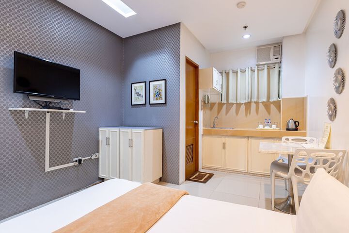 Room 15 of 30