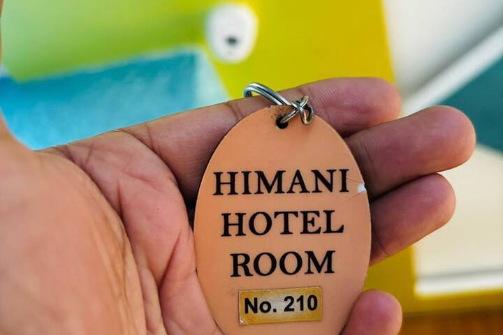 Room 8 of 23