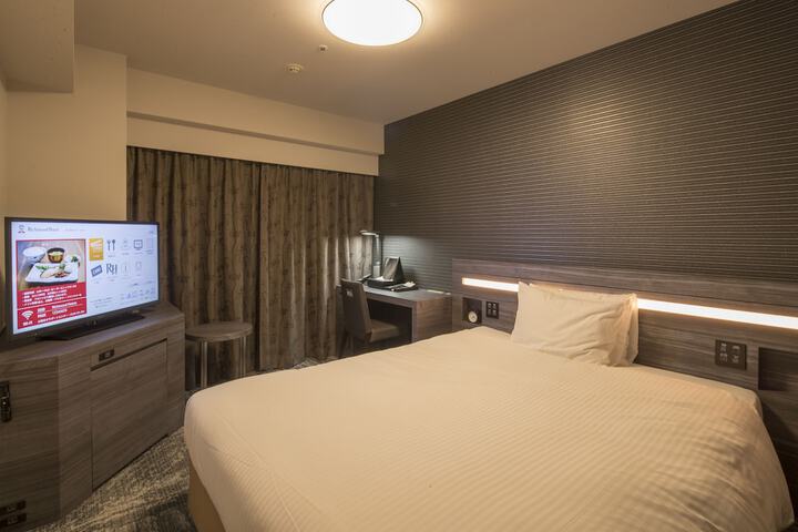 Room 17 of 85