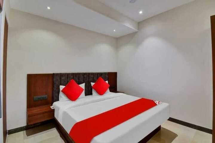 Room 5 of 7