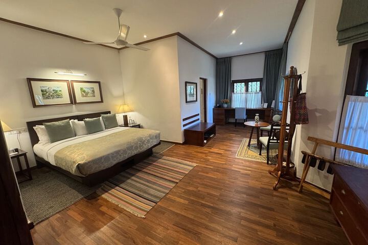Room 15 of 60