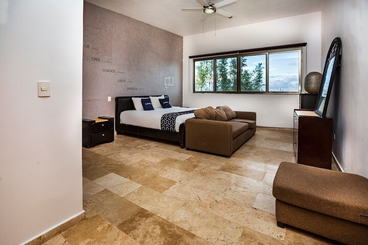 Room 6 of 45
