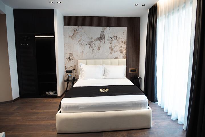 Room 15 of 123