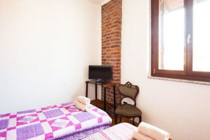 Room 115 of 320