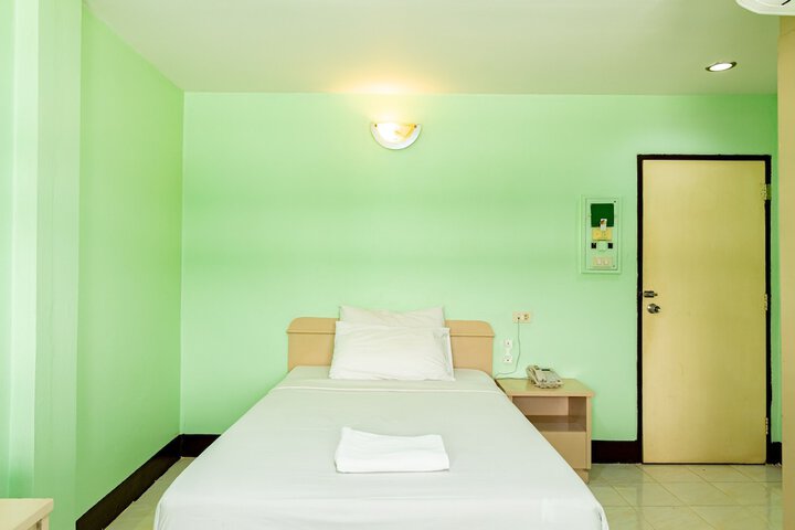 Room 29 of 82