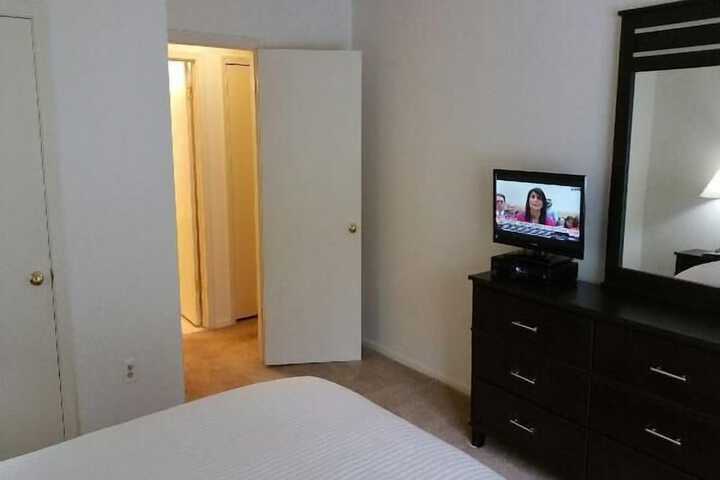 Room 4 of 23