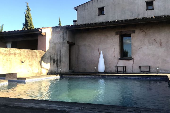 Pool 18 of 37