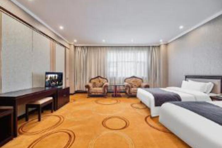 Room 13 of 13