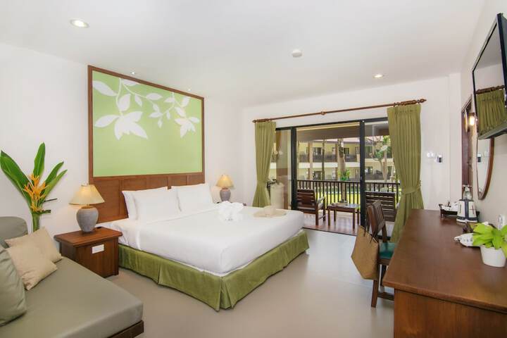 Room 14 of 90