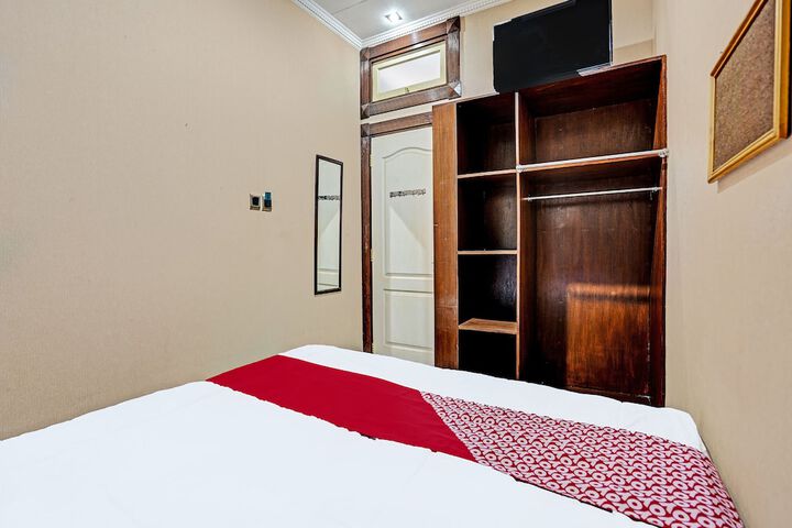 Room 14 of 35