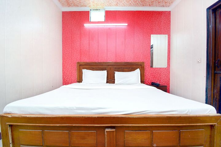 Room 8 of 26