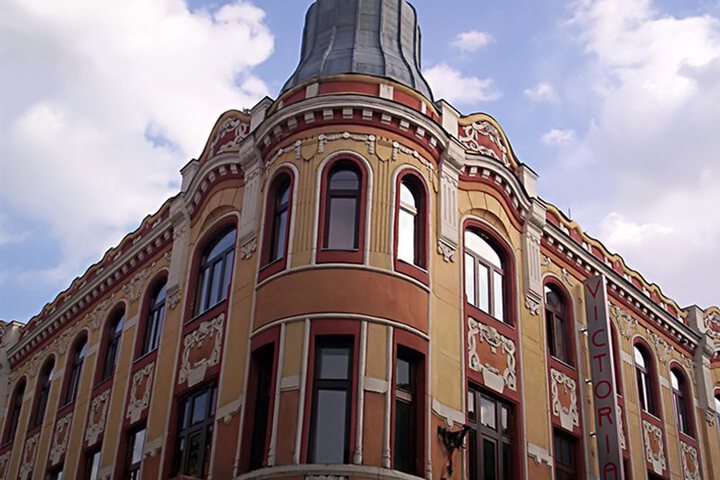 VICTORIA HOTEL