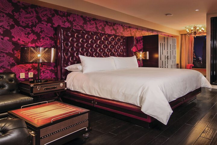 Room 9 of 52