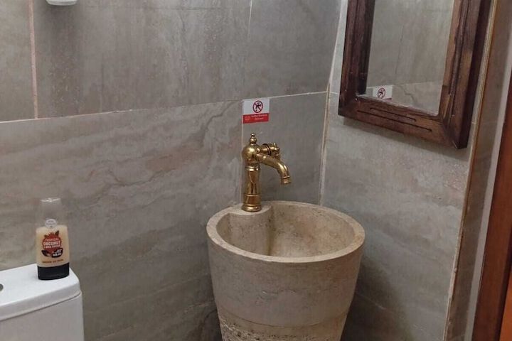 Room 60 of 71