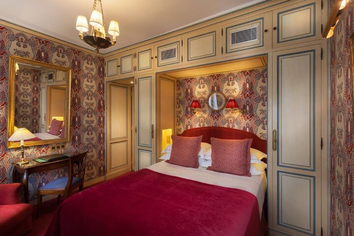 Room 15 of 69