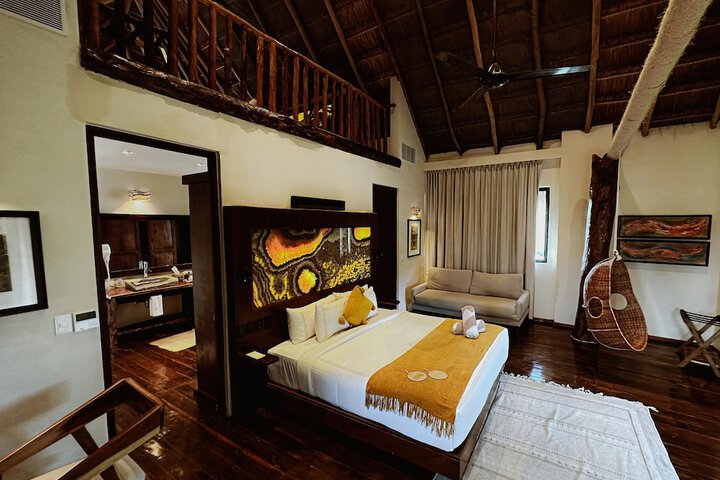 Room 6 of 35