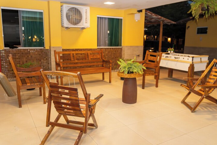Hotel Exterior 61 of 68