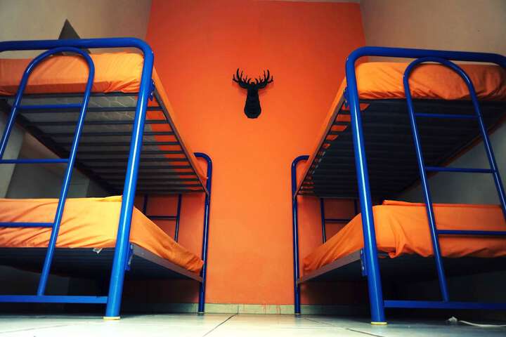 Room 16 of 79