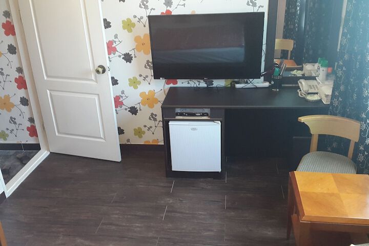 Room 14 of 41