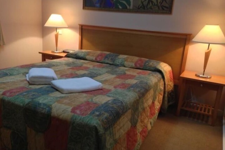 Room 8 of 50