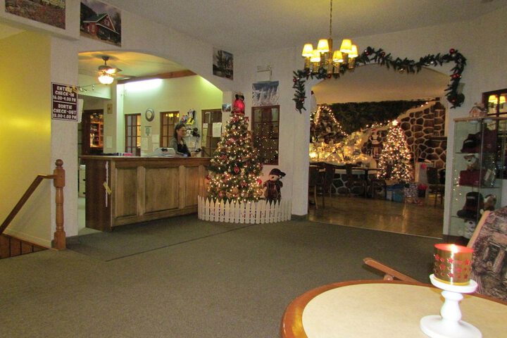 Hotel Interior 4 of 36