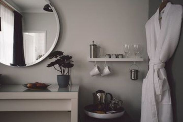 Room 8 of 64