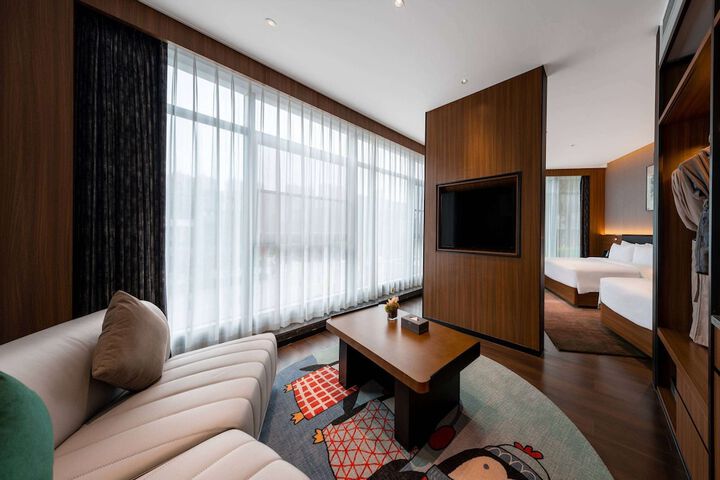 Room 35 of 44