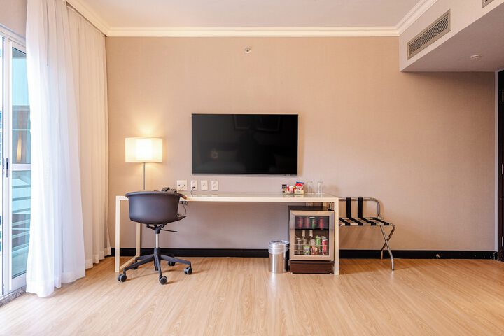Room 87 of 240