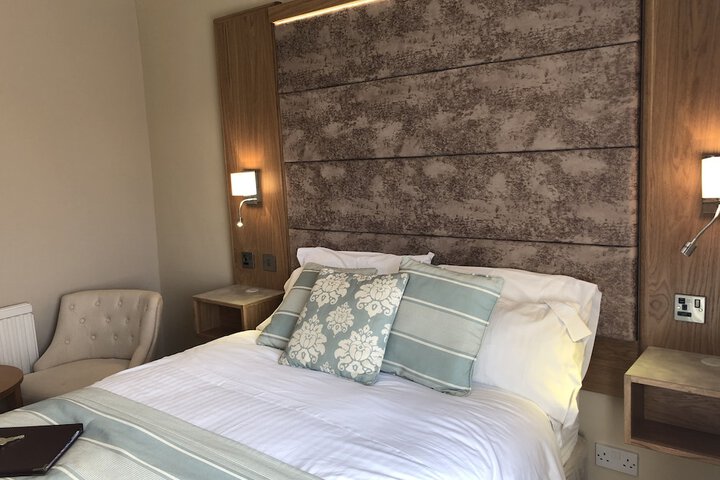 Room 15 of 30
