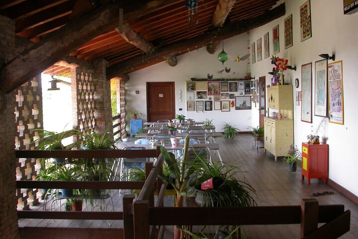 Dining 16 of 28