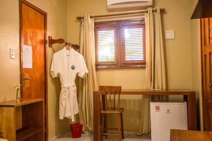 Room 6 of 72