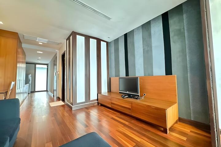 Room 14 of 23