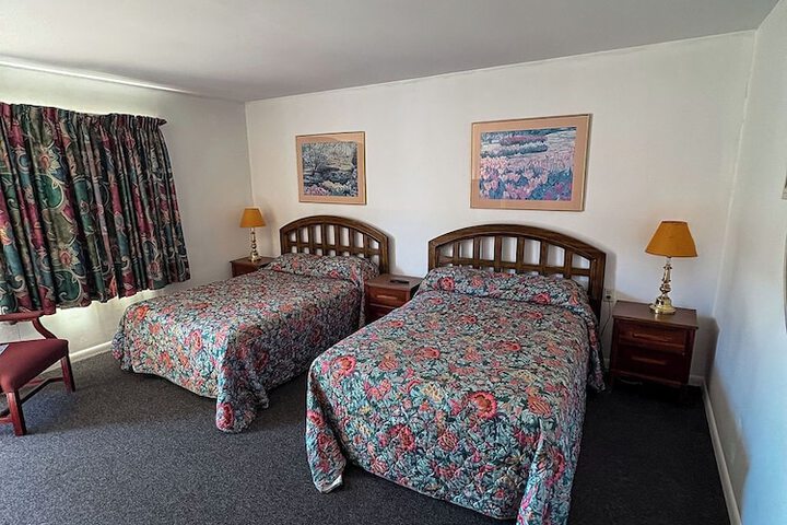 Room 2 of 13