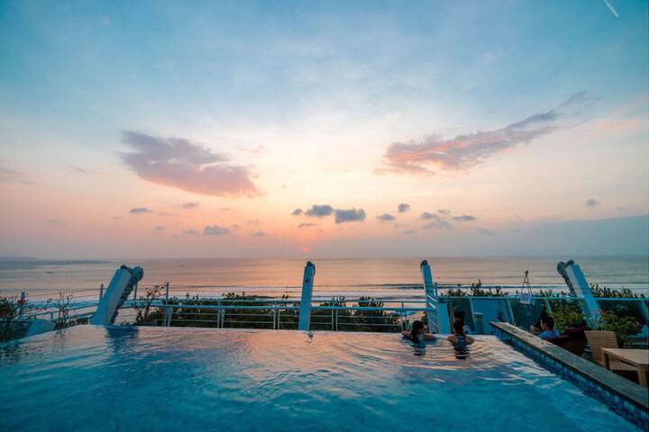 Hotel with Pool
