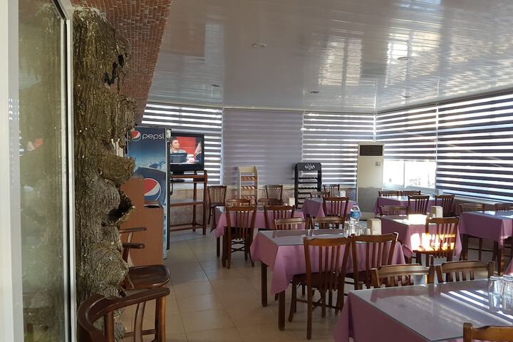 Dining Photos