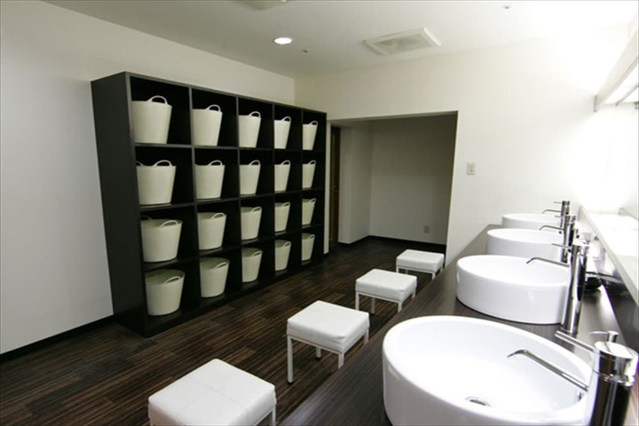 Public bath