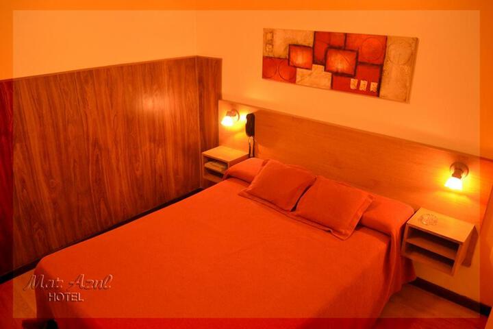Room 4 of 28