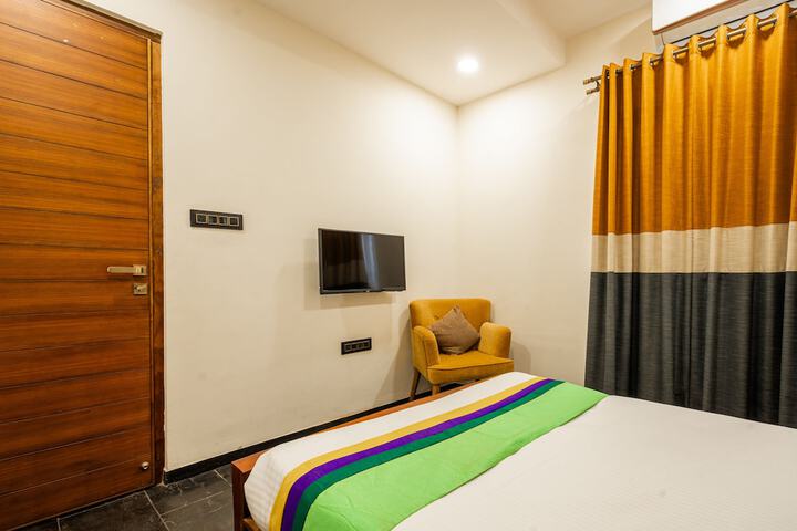 Room 68 of 106