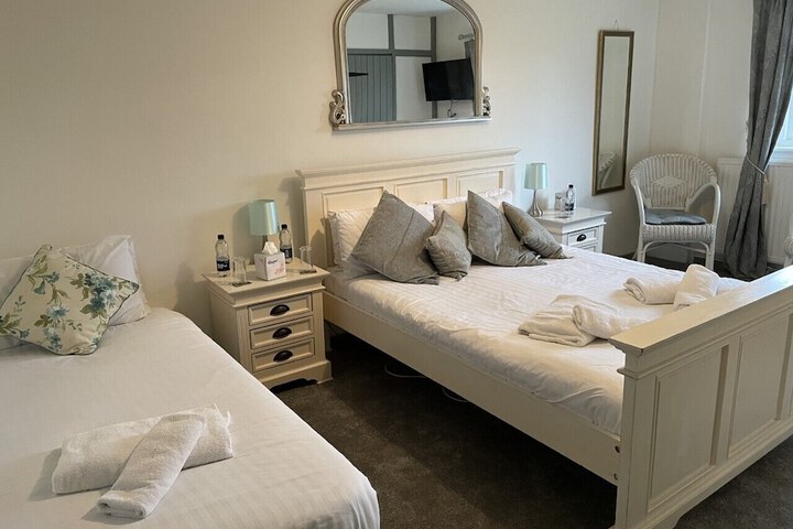 Room 6 of 29