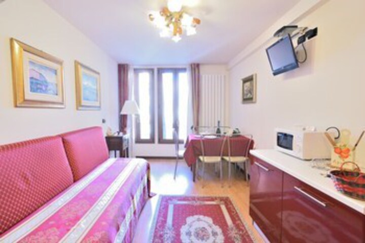 Room 49 of 53