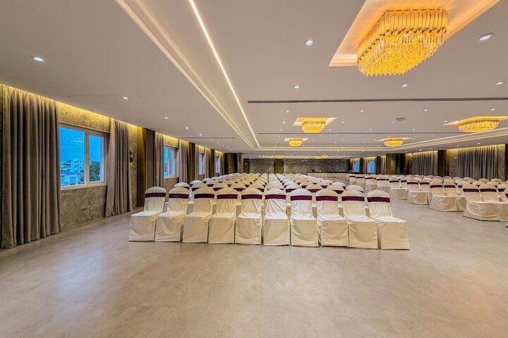 Ballroom/Hall 50 of 59