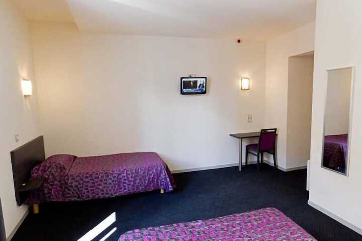 Room 14 of 45
